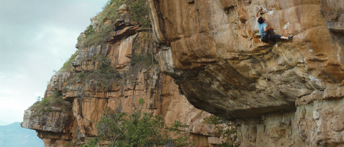 header encadenes poeta en colombia